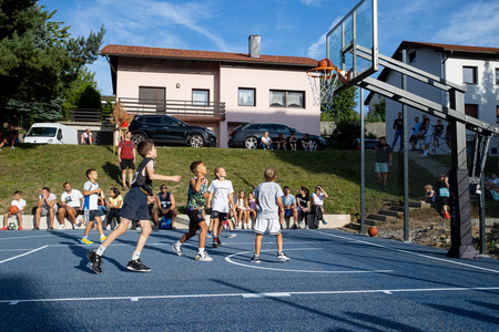 igrišče na Rožni ulici - otvoritev (7)